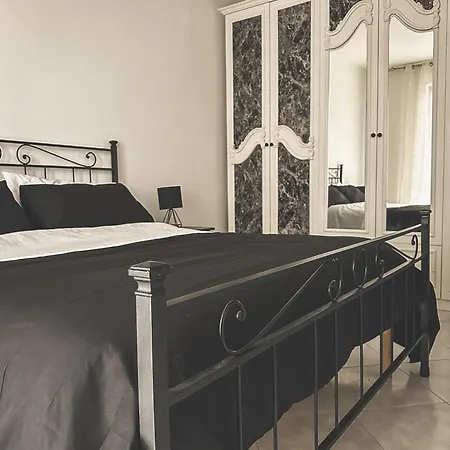 Apartment Flat 291 *